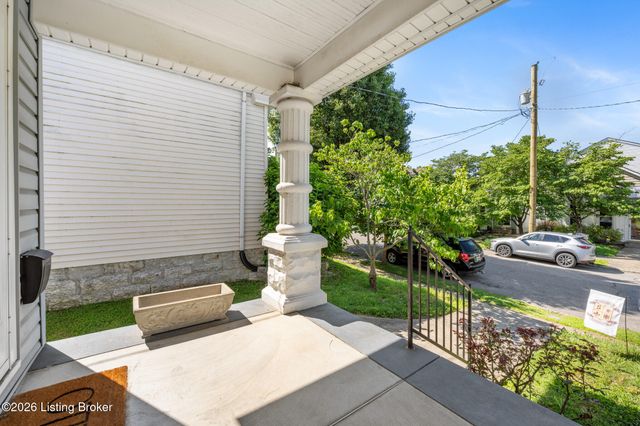1019 Lydia St, Louisville, KY 40217