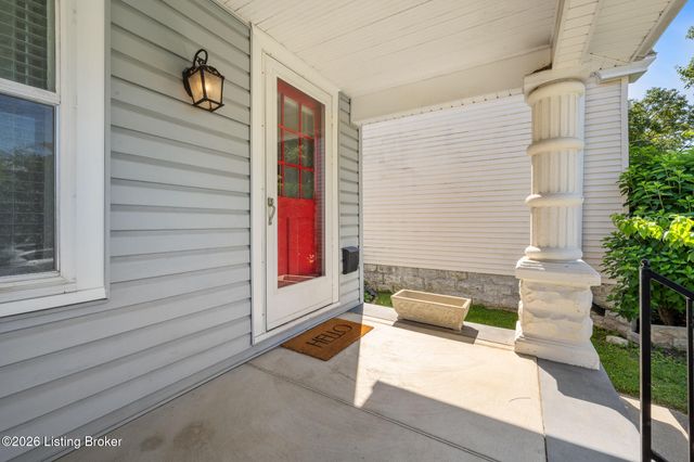 1019 Lydia St, Louisville, KY 40217