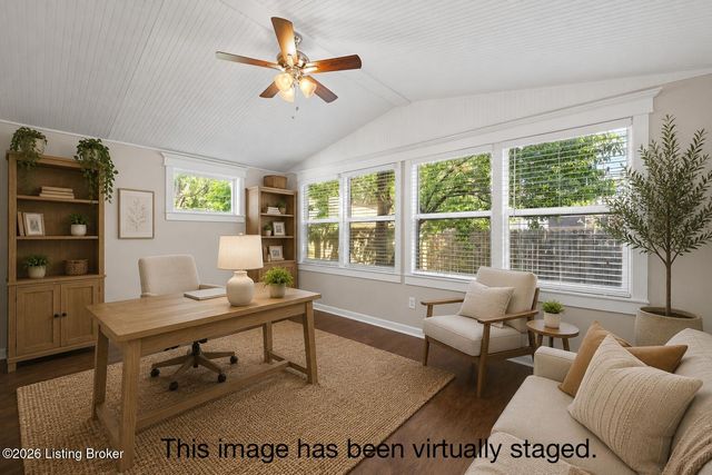 1019 Lydia St, Louisville, KY 40217