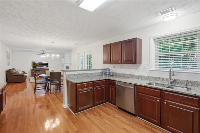 3385 Northcliff Drive, Suwanee, GA 30024