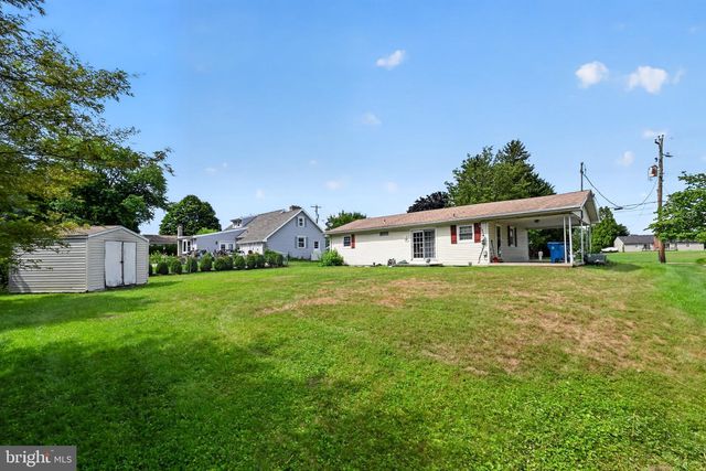 52 ROTHS CHURCH RD, Spring Grove, PA 17362