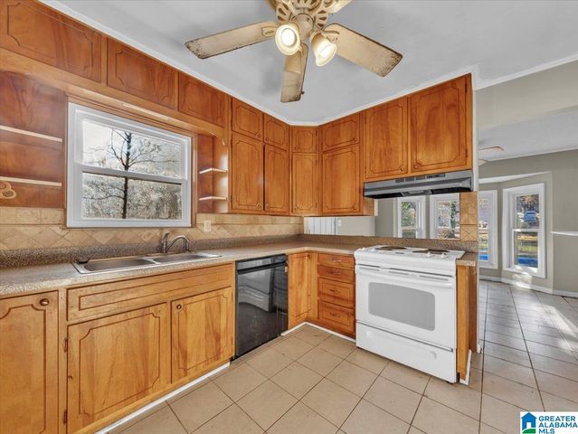 839 SHERWOOD FOREST DRIVE, Birmingham, AL 35235