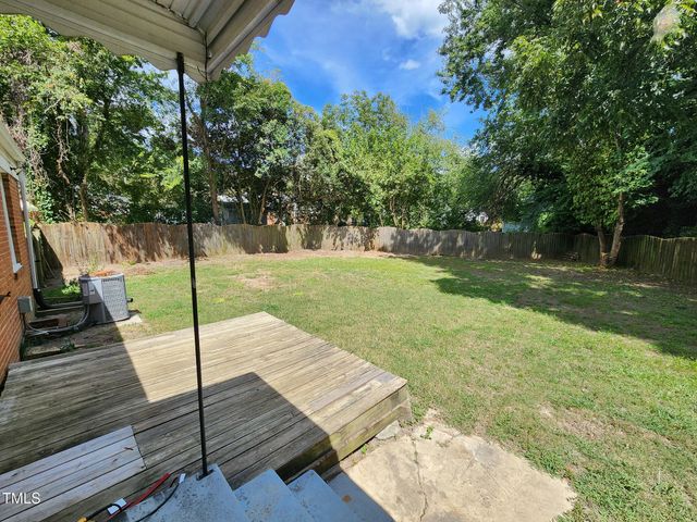 704 N King Charles Road, Raleigh, NC 27610