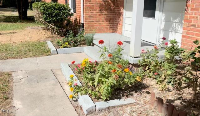 704 N King Charles Road, Raleigh, NC 27610