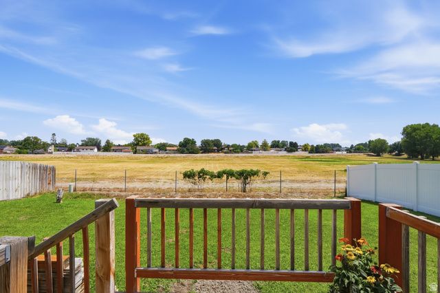 6525 S 4015 W, Taylorsville, UT 84129