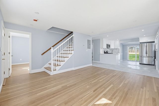 185 Suffolk Ave, Revere, MA 02151