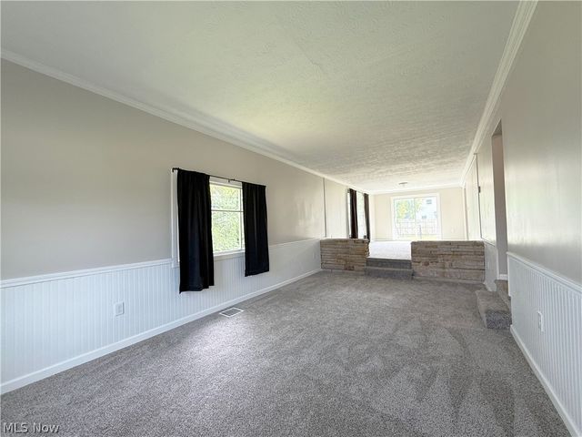 1615 Lehigh Avenue, Lorain, OH 44052