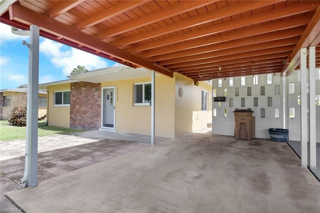 2212 E 6th ST, LEHIGH ACRES, FL 33936 — photo 4