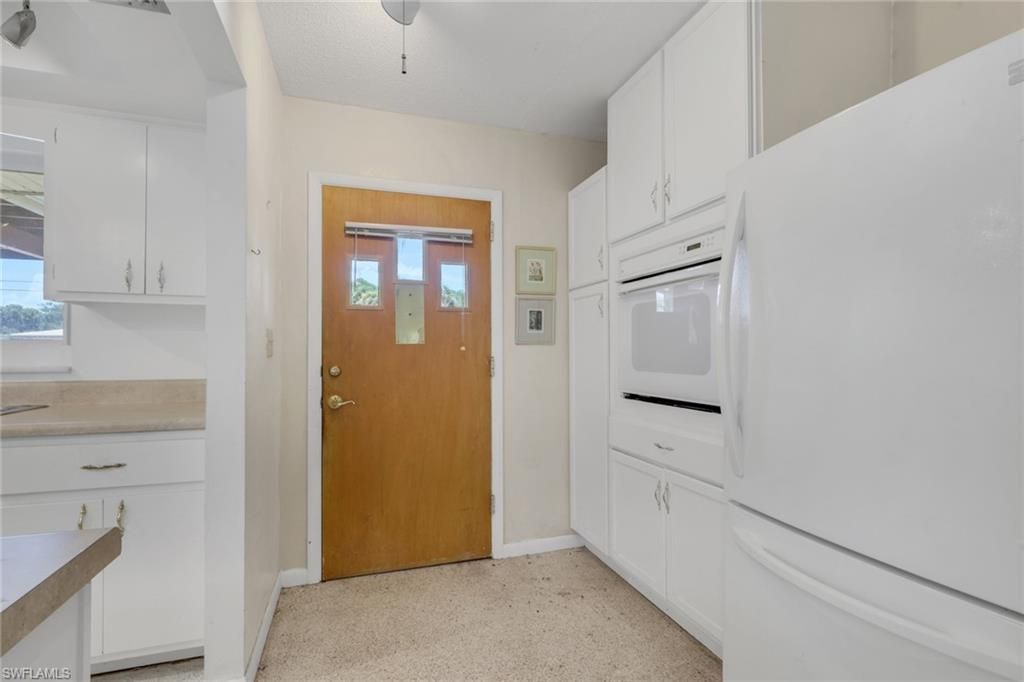 2212 E 6th ST, LEHIGH ACRES, FL 33936 — photo 5