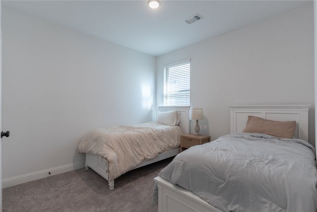 5200 Woodway Drive, Denton, TX 76226