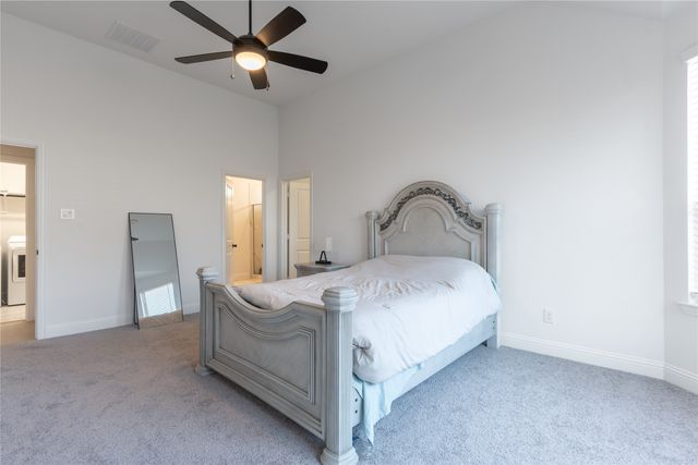 5200 Woodway Drive, Denton, TX 76226