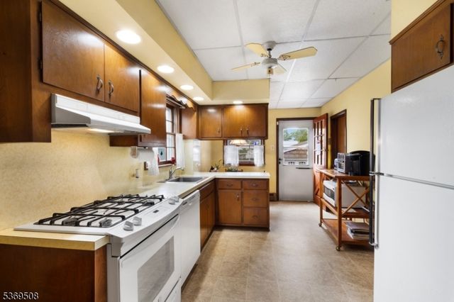 836 S Park Ave, Linden City, NJ 07036