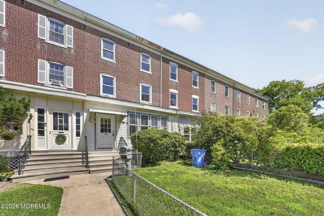 132 4th Avenue, Roebling, NJ 08554