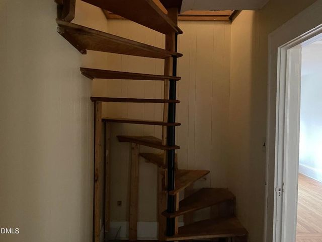 2012 Chapel Hill Road, Burlington, NC 27215