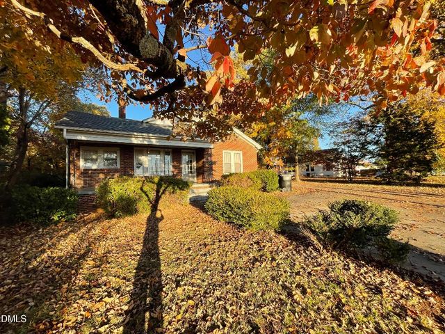 2012 Chapel Hill Road, Burlington, NC 27215