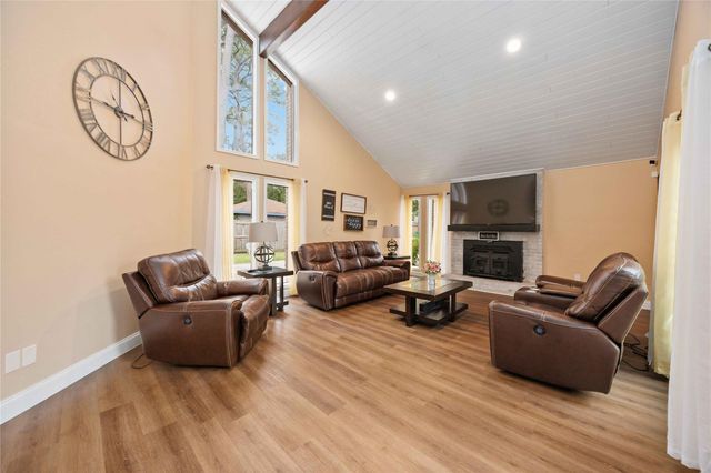 7310 Hickory Lane, Baytown, TX 77521