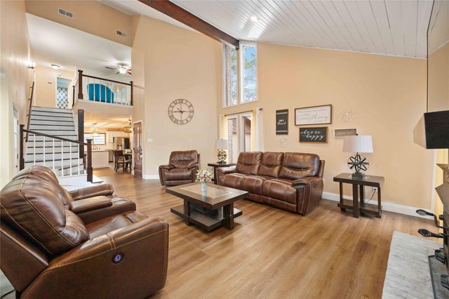 7310 Hickory Lane, Baytown, TX 77521