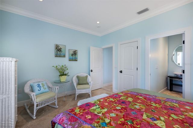 518 58TH STREET, Holmes Beach, FL 34217