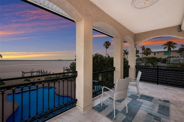 518 58TH STREET, Holmes Beach, FL 34217