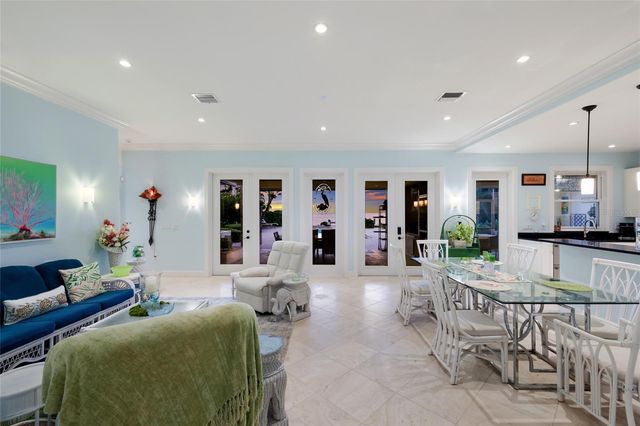 518 58TH STREET, Holmes Beach, FL 34217
