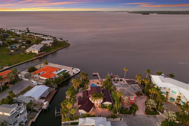 518 58TH STREET, Holmes Beach, FL 34217