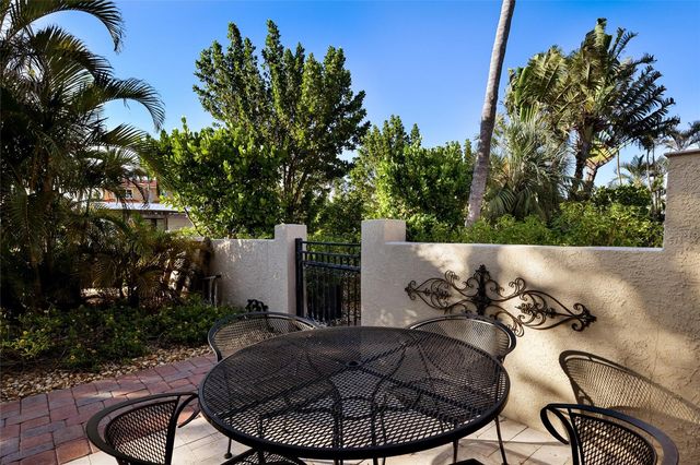 518 58TH STREET, Holmes Beach, FL 34217