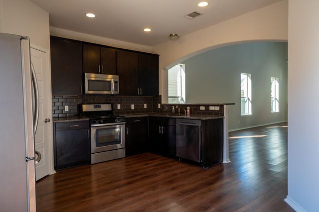 10125 Milla CIR 49, Austin, TX 78748