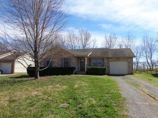 3216 S Senseney Cir, Clarksville, TN 37042