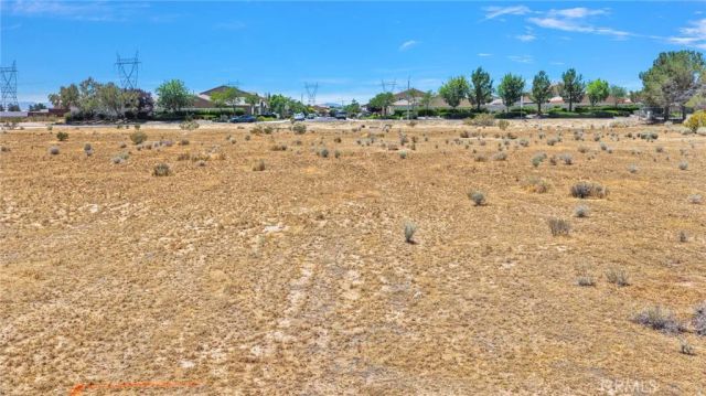 13702 Del Cerro, Victorville, CA 92392