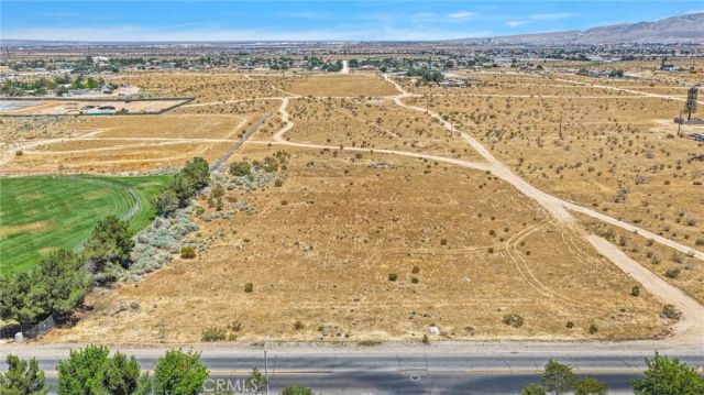 13702 Del Cerro, Victorville, CA 92392