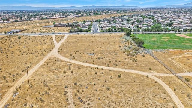 13702 Del Cerro, Victorville, CA 92392