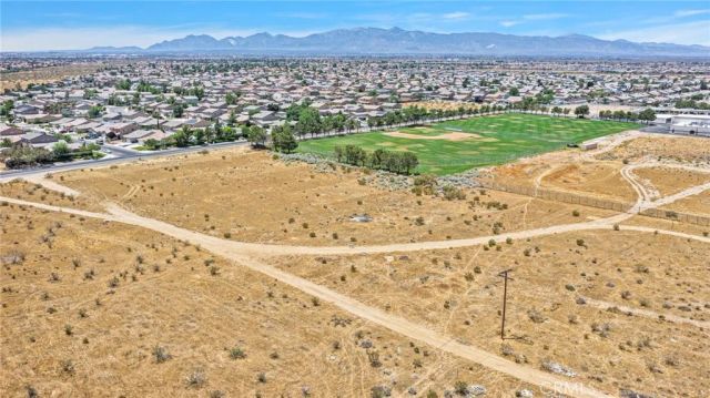 13702 Del Cerro, Victorville, CA 92392