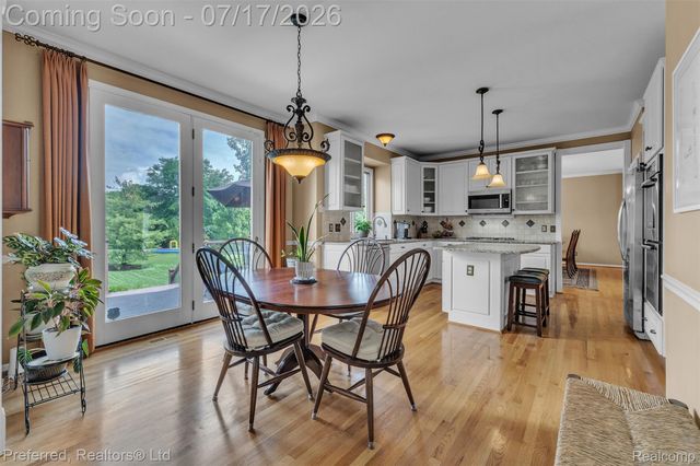 46564 Southview Lane, Plymouth Charter Township, MI 48170
