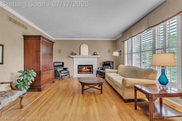 46564 Southview Lane, Plymouth Charter Township, MI 48170
