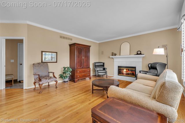 46564 Southview Lane, Plymouth Charter Township, MI 48170