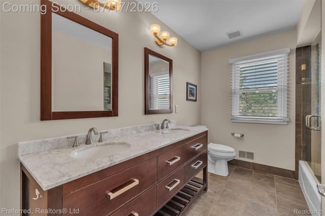 46564 Southview Lane, Plymouth Charter Township, MI 48170