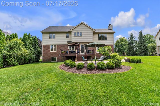 46564 Southview Lane, Plymouth Charter Township, MI 48170