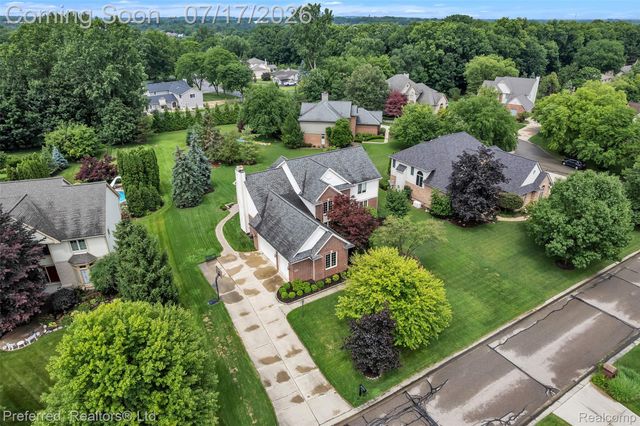 46564 Southview Lane, Plymouth Charter Township, MI 48170