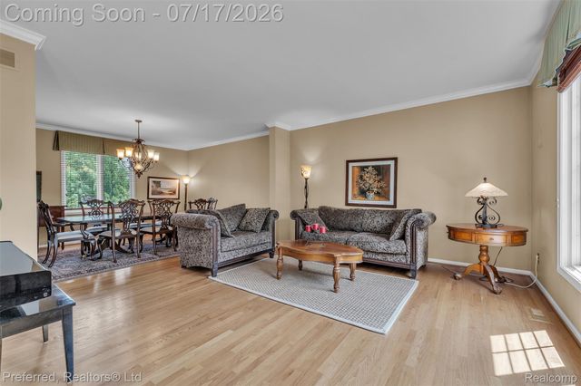 46564 Southview Lane, Plymouth Charter Township, MI 48170