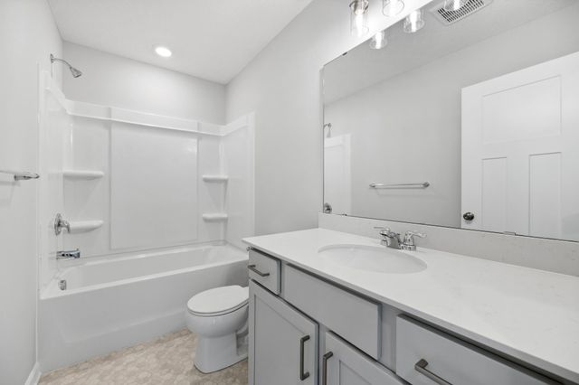 1007 130th Court E, Rosemount, MN 55068