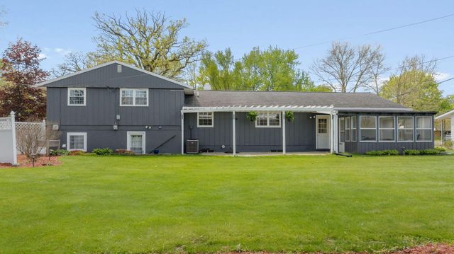 1409 Sioux Trail, Niles, MI 49120