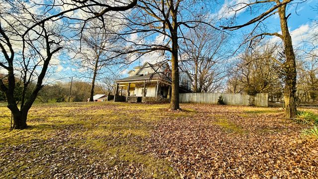 22539 Lawrence 1040, Pierce City, MO 65723