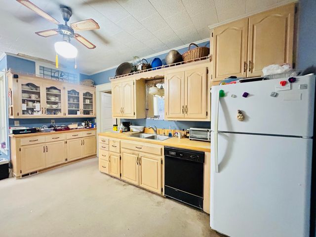 22539 Lawrence 1040, Pierce City, MO 65723