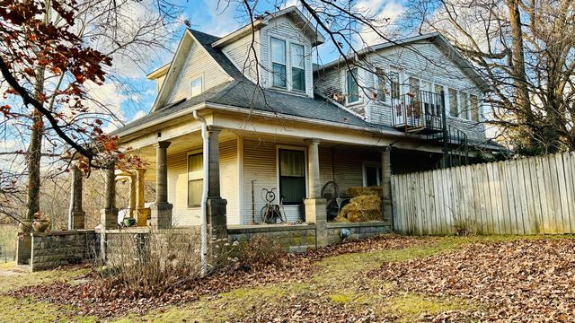 22539 Lawrence 1040, Pierce City, MO 65723