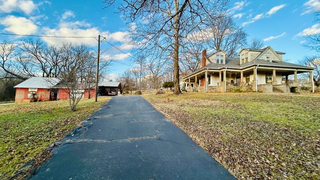 22539 Lawrence 1040, Pierce City, MO 65723