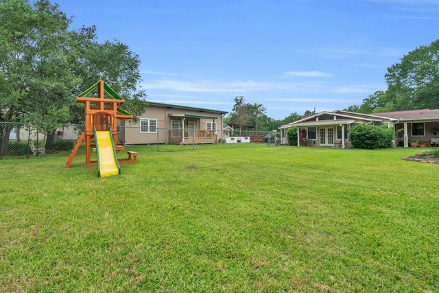 103 Roundabout Lane, Huntsville, TX 77320
