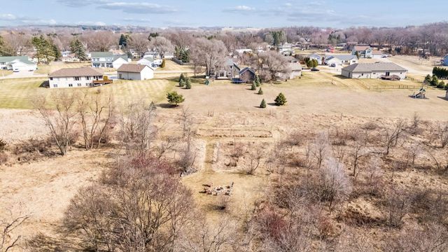 5130 Meadow Drive SE, Rochester, MN 55904