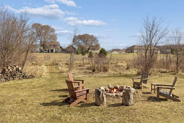 5130 Meadow Drive SE, Rochester, MN 55904