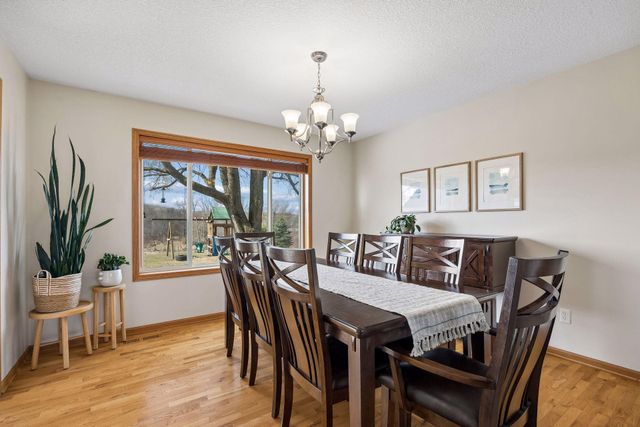 5130 Meadow Drive SE, Rochester, MN 55904