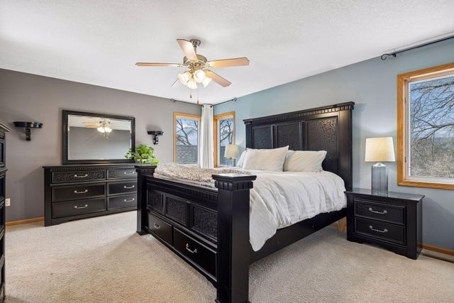 5130 Meadow Drive SE, Rochester, MN 55904